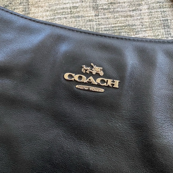 Authentic Coach purse - Picture 3 of 3